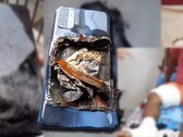 O Oppo A53 supostamente explodiu, deixando seu proprietário com ferimentos em ambas as pernas. (Fonte de imagem: Dost técnico - editado)