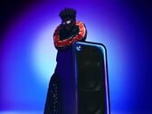 A Sony ULT Tower Max tem mais de um metro de altura.