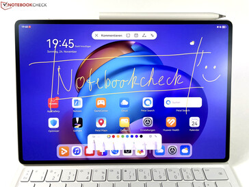 A caneta stylus da Huawei reconhece até 16.384 níveis de pressão.