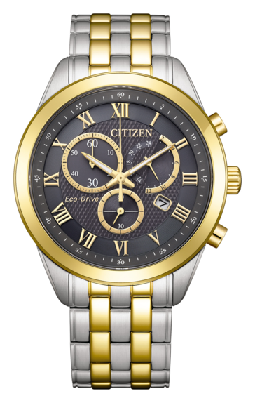 Cronógrafo Citizen AT2604-56H Eco-Drive com mostrador texturizado na cor cinza carvão, luneta e ponteiros dourados e pulseira de aço inoxidável em dois tons.