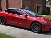 O Modelo 3 (RWD, Long Range) de Andy Slye registrou mais de 150.000 milhas em seis anos. (Fonte da imagem: Andy Slye via YouTube)
