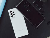 O Galaxy A53 5G tem o mesmo suporte de software que a série Galaxy S22. (Fonte da imagem: Samsung)