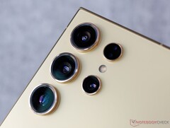 A Samsung fez pequenas alterações no hardware da câmera do Galaxy S24 Ultra.