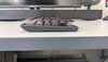 Vista lateral do teclado Turtle Beach Vulcan II TKL