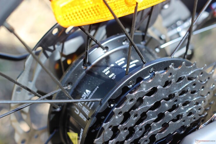 O motor no cubo oferece suporte dinâmico