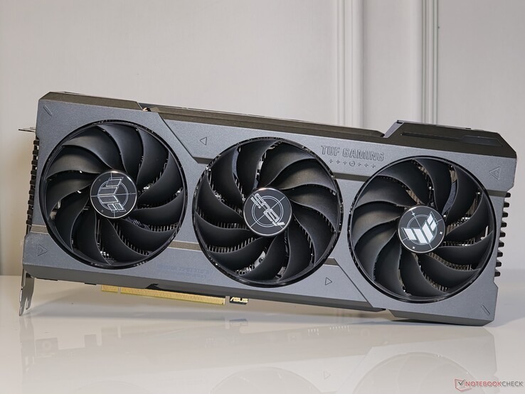 Asus TUF Gaming GeForce RTX 4070 Ti Super: Frente