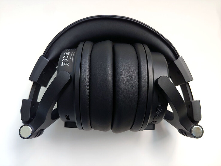 Totalmente dobrado. (Fonte da imagem: Notebookcheck)