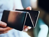 A TCL já apresentou um protótipo de um smartphone triplo. (Fonte da imagem: TCL)