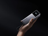 O Xiaomi 165W Power Bank 10000 (cabo integrado) foi lançado na França e na Espanha. (Fonte da imagem: Xiaomi)