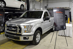 Ford F-150 em exposição no laboratório NVFEL (imagem: EPA)