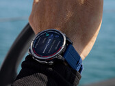 O mais recente smartwatch da Garmin acrescenta à funcionalidade do Fenix 8 Pro a funcionalidade marine-first. (Fonte da imagem: Garmin)