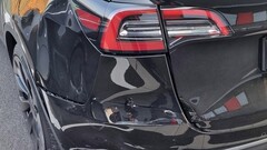 O primeiro Model Y da Giga Berlin esperou semanas por um trabalho nos para-choques após um acidente (imagem: Drive Tesla)