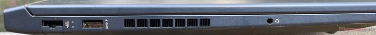 Esquerda: USB-A, porta Ethernet RJ45 e conector de áudio de 3,5 mm