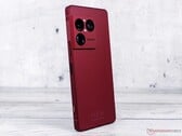 Aparentemente, a Sony já está desenvolvendo o sucessor do Xperia 1 VIII mostrado aqui.