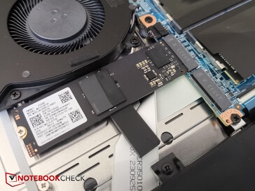 2 slots de SSD, um dos quais é gratuito