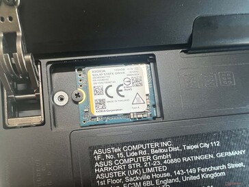É muito fácil substituir o SSD M.2-2230.