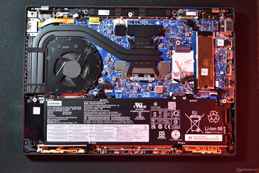 ThinkPad T14 G4 AMD: Parte interna