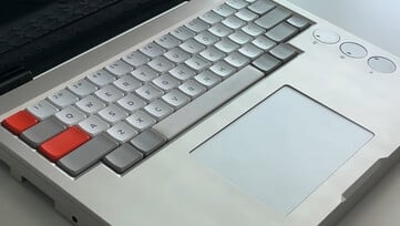 Teclado do projeto do laptop Campus da Flurples. (Fonte da imagem: Flurples no YouTube)