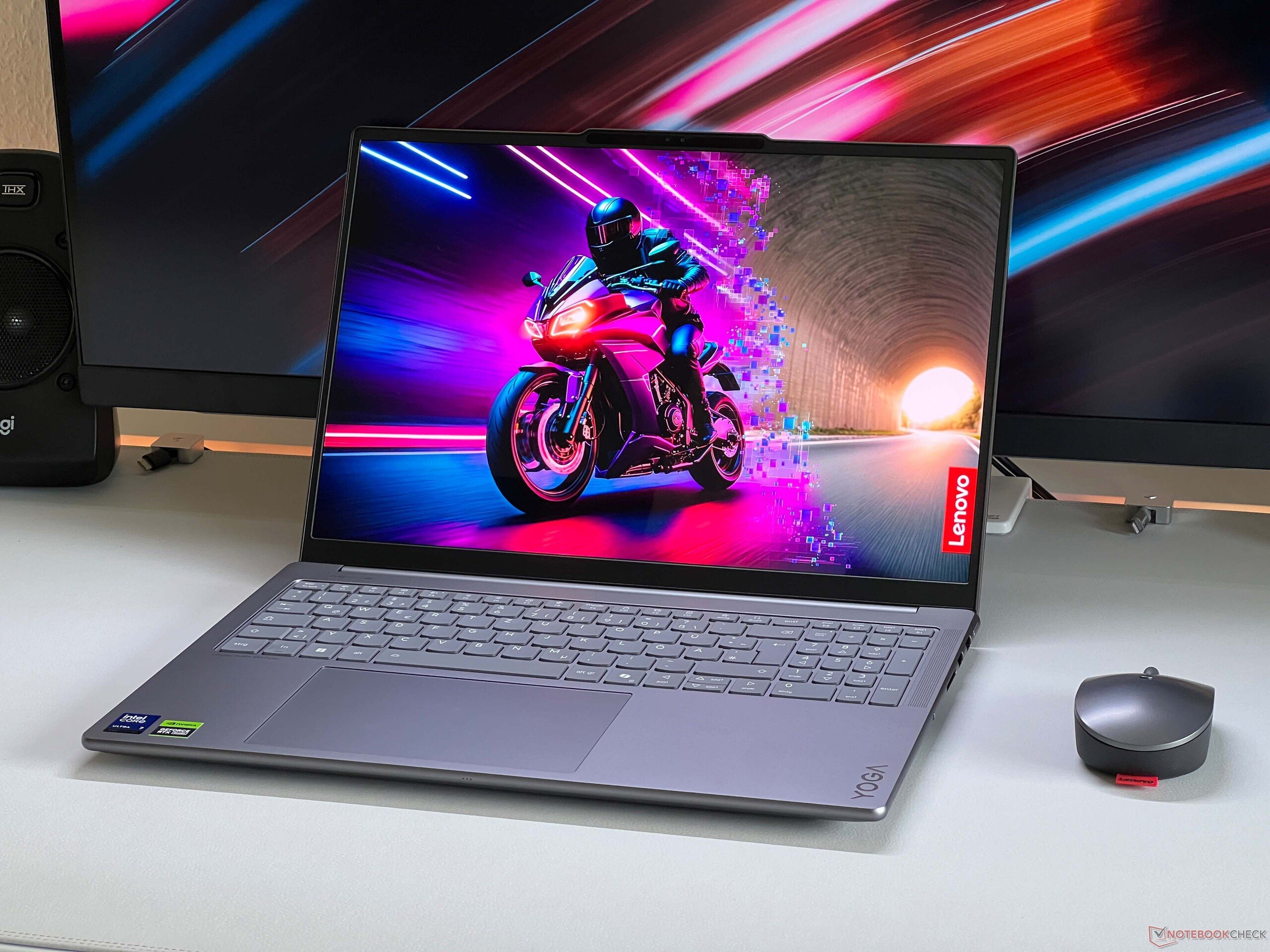 Análise do Lenovo Yoga Pro 9i G10 Aura Edition