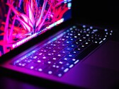 Apple está desenvolvendo um teclado para MacBook com mini-LEDs para legendas dinâmicas personalizáveis. (Fonte da imagem: Irving Marca)