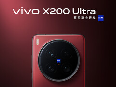 O Vivo X200 Ultra contém três câmeras traseiras, apesar das aparências em contrário. (Fonte da imagem: Vivo)