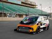 A Ford reformulou a van SuperVan, totalmente elétrica, para bater recordes na Pikes Peak International Hill Climb. (Fonte da imagem: Ford) 