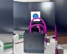 Steam Machine modificada com componentes de resfriamento a água.