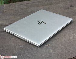 HP EliteBook 845 G9 com Ryzen 9 PRO 6950HS