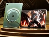 O Moto Pad 70 Groove está equipado com nove alto-falantes da marca JBL.
