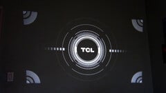 O TCL C1 focaliza automaticamente usando uma imagem de linhas radiantes. (Fonte da imagem: Notebookcheck)