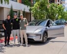 Este Tesla Model Y é o primeiro veículo a ser entregue de forma autônoma (Fonte da imagem: Tesla)