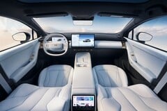 Xpeng XOS 5.9.5: atualização OTA melhora a compatibilidade com os Superchargers V3 e V4 da Tesla