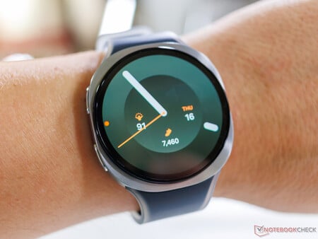 Samsung Galaxy Watch 9 44 mm em mãos