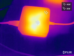 Desenvolvimento de calor durante o teste de estresse (unidade de fornecimento de energia)