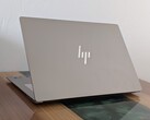 O novo OmniBook Ultra 14 vem equipado com uma tela OLED de 120 Hz, em vez da tela IPS original de 60 Hz
