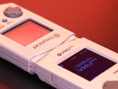 O 8BitMods VMU Pro também oferece carregamento USB Type-C. (Fonte da imagem: 8BitMods)