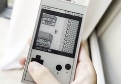 O Paper Boy S3 emula jogos do Game Boy em uma tela sensível ao toque E Ink.