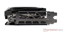 Portas externas do MSI GeForce RTX 4060 Ti Gaming X Trio 8G