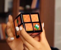 O WOWCube tem 24 telas pequenas e vem com uma série de jogos de quebra-cabeça (Fonte da imagem: Cubios)