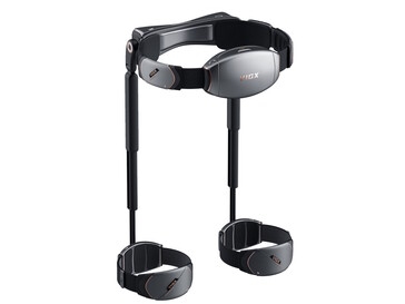 Desdobrados para uso, os exoesqueletos Vigx π6 são projetados para fornecer energia próxima ao centro de gravidade do usuário, reduzindo a oscilação e a torção. (Vista traseira) (Fonte da imagem: Vigx)