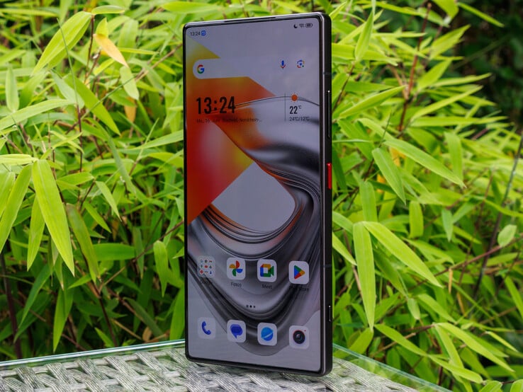 Nubia Z70S Ultra. (Fonte da imagem: Daniel Schmidt)