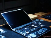 O laptop Framework custa significativamente mais após dois aumentos de preço. (Fonte da imagem: Notebookcheck)