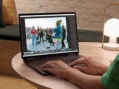 HP Spectre x360 16 irá integrar uma webcam &quot;inteligente&quot; de 5 MP que pode segui-lo pela sala (Fonte: HP)