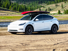 O Model Y da Tesla é um prático SUV crossover elétrico que tem sido objeto de vários cortes de preços nos últimos tempos. (Fonte da imagem: Tesla)