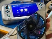 PS4 Portable V2 com ventilador GTX 750 na parte traseira.