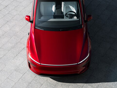O novo Model Y 2026 na cor Ultra Red (Fonte da imagem: Tesla)
