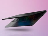 O ThinkPad T14s Gen 7 da Lenovo, equipado com o Snapdragon X2, pesa apenas 1,19 kg.