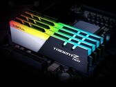 RAM DDR4 G.Skill Trident Z Neo Series instalada na placa-mãe (Fonte da imagem: G.Skill com edições)