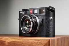 A Leica está trazendo de volta a compacta Summilux-M 1.4/35 por um preço alto. (Imagem: Leica)