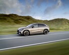 A SUV elétrica Mercedes-Benz AMG EQE 43 4MATIC está agora disponível para encomenda na Europa. (Fonte da imagem: Mercedes-Benz)